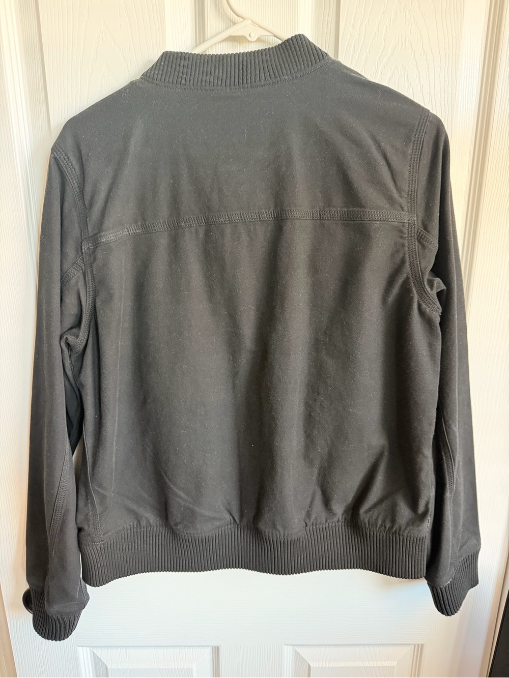 Carhartt Black Relaxed-Fit Bomber Style Jacket - Picture 3 of 3